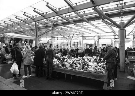 Piazza Ghiaia marché Parme Italie Banque D'Images