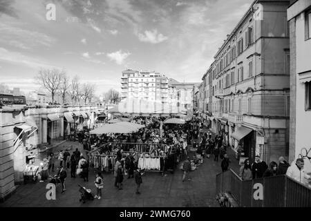 Piazza Ghiaia marché Parme Italie Banque D'Images