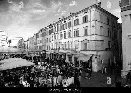 Piazza Ghiaia marché Parme Italie Banque D'Images