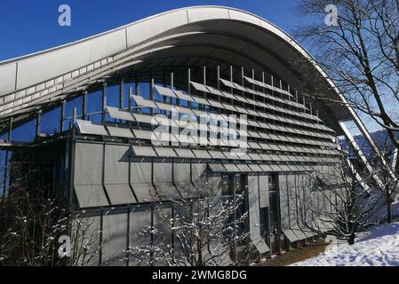 BERNE, SUISSE - 20 JANVIER 2024 : Zentrum Paul Klee par l'architecte Renzo Piano Banque D'Images
