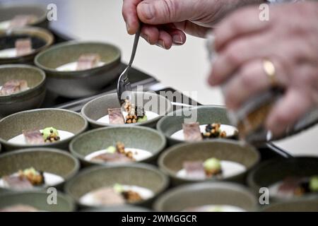 Anvers, Belgique. 26 février 2024. Illustration photo prise lors de la présentation de la nouvelle édition du guide Michelin 2024 des restaurants et hôtels pour la Belgique et le Luxembourg, à Anvers, lundi 26 février 2024. BELGA PHOTO DIRK WAEM crédit : Belga News Agency/Alamy Live News Banque D'Images