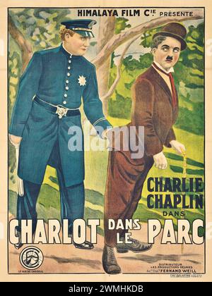 Affiche de cinéma française vintage pour Charlie Chaplin Movie, 'Charlot dans le Parc'. 1915 Banque D'Images