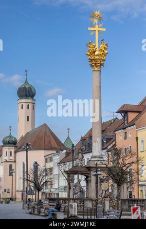 Bâtiment historique à Straubing par un jour de printemps lumineux Banque D'Images
