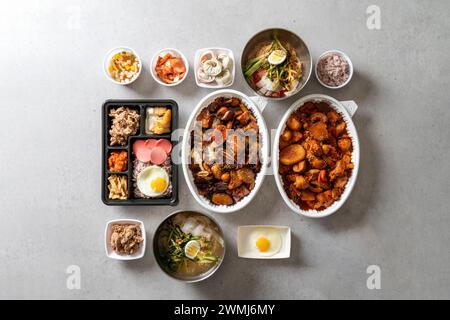 La poulet épicé braisé avec charbon Bulgogi boîte à lunch poulet braisé épicé Banque D'Images