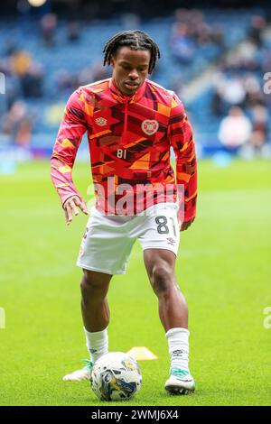 DEXTER LEMBIKISA, joueur de football professionnel, joue pour l'équipe de football Heart of Midlothian en première Division écossaise. Banque D'Images