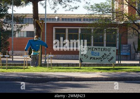 12-05-2013 Alcalá de Henares, Espagne - Une image puissante capturant les manifestations contre la fermeture de l'usine Roca à Alcalá de Henares Banque D'Images