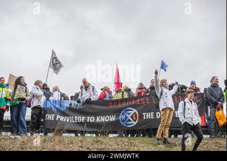 A10, de Nieuwe Junction et Amsterdam-Oud Zuid, Amsterdam, pays-Bas. Samedi 24 février 2024. Extinction Rebellion, a mis en place un blocus sur t Banque D'Images