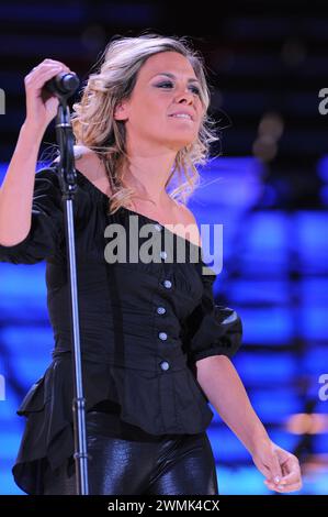 Vérone Italie 07/06/2009 : Irene grandi, chanteuse italienne, lors des Wind Music Awards à l'Arena Banque D'Images