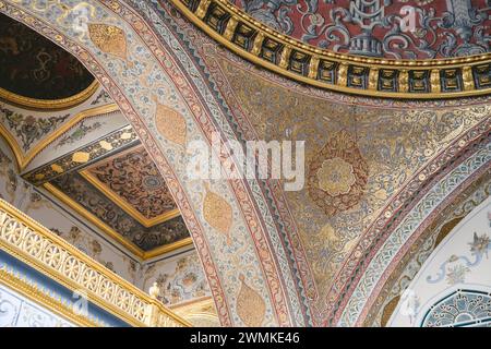 Détail architectural orné dans le palais de Topkapi ; Istanbul, Turquie Banque D'Images