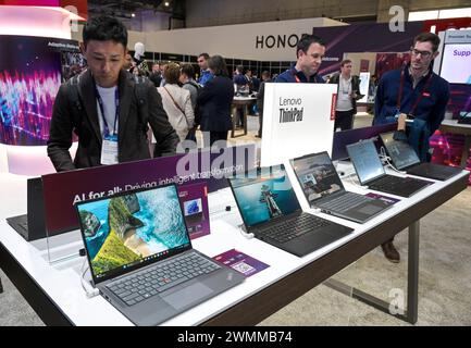 ThinkPad, ordinateurs portables, Lenovo Messestand, MWC Mobile World Congress 2024, Barcelone, Espagne *** Thinkpad, ordinateurs portables, stand Lenovo, Congrès mondial mobile de la CMM 2024, Barcelone, Espagne Banque D'Images