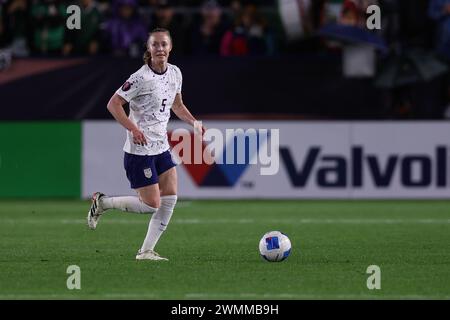 Carson, Californie, États-Unis. 26 février 2024. La défenseuse AMÉRICAINE BECKY SAUERBRUNN (5 ans) cherche à passer le ballon lors d'un match en phase de groupes de la CONCACAF W Gold Cup entre les États-Unis et le Mexique au Dignity Health Sports Park à Carson, en Californie. (Crédit image : © Brenton Tse/ZUMA Press Wire) USAGE ÉDITORIAL SEULEMENT! Non destiné à UN USAGE commercial ! Crédit : ZUMA Press, Inc/Alamy Live News Banque D'Images