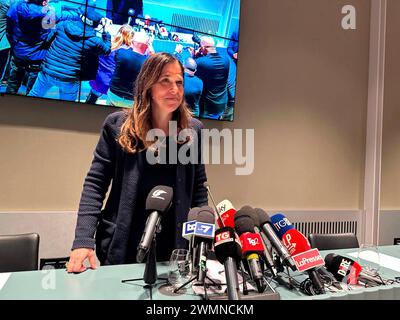 Cagliari, Italie. 27 février 2024. LaPresse 27/02/2024 Cagliari, Italia Politica Todde vince in Sardegna, l'abbraccio con conte Nella foto : Alessandra Todde crédit : LaPresse/Alamy Live News Banque D'Images