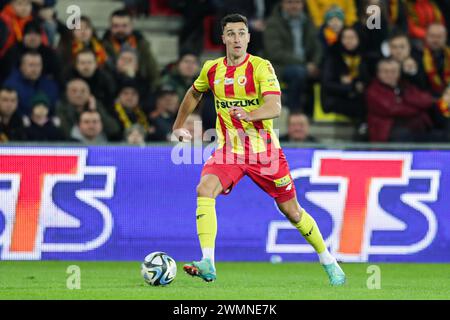 Kielce, Pologne. 25 février 2024. Dominick Zator de Korona vu en action lors du match de football polonais PKO Ekstraklasa League 2023/2024 entre Korona Kielce et Legia Warszawa au Kielce Suzuki Arena Stadium. Score final ; Korona Kielce 3:3 Legia Warszawa. Crédit : SOPA images Limited/Alamy Live News Banque D'Images