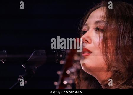 Copenhague, Danemark. 26 février 2024. La chanteuse, compositrice et musicienne islandaise Laufey donne un concert à VEGA à Copenhague. (Crédit photo : Gonzales photo/Alamy Live News Banque D'Images