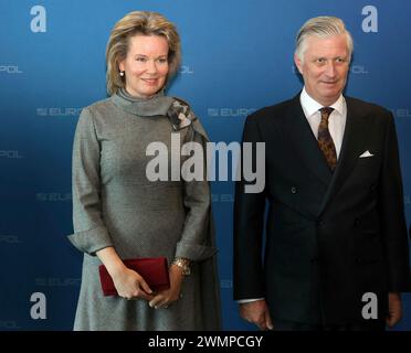 La Haye, Niederlande. 27 février 2024. Le Roi Filip et la Reine Mathilde de Belgique à Europol à la Haye, le 27 février 2024, pour une visite . Europol est l'agence de police européenne qui aide les États membres de l'Union européenne à prévenir et à combattre toutes les formes graves de criminalité organisée et internationale, de cybercriminalité et de terrorisme crédit : Albert Nieboer/Netherlands OUT/point de vue OUT/dpa/Alamy Live News Banque D'Images