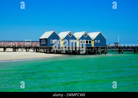 4 cabanes sur Busselton Australia Jetty Australie occidentale Banque D'Images