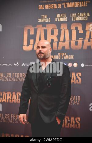 Naples, Italie. 26 février 2024. Le réalisateur et acteur italien Marco D'amore lors de la photocall du film Caracas au Space Cinema de Naples (photo de Paola Visone/Pacific Press/Sipa USA) crédit : Sipa USA/Alamy Live News Banque D'Images