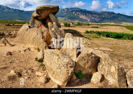 Dolmen de Chaule de la Hechicera, Elvillar (alias Bilar), Araba, pays basque, Espagne, Europe Banque D'Images