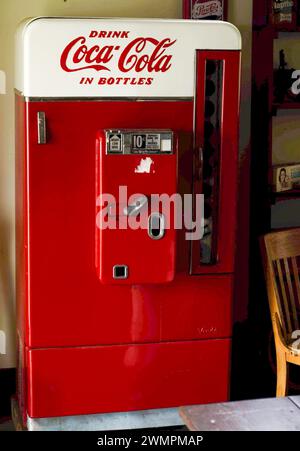 Distributeur de coca-cola antique Banque D'Images