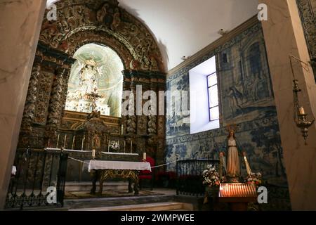 Olivenza, Badajoz, Espagne- 23 octobre 2024 : détails architecturaux de la chapelle du Saint-esprit dans la ville d'Olivenza Banque D'Images