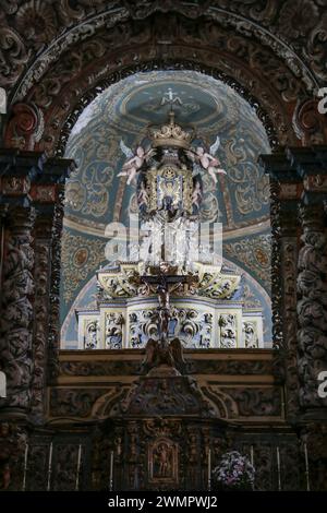 Olivenza, Badajoz, Espagne- 23 octobre 2024 : détails architecturaux de la chapelle du Saint-esprit dans la ville d'Olivenza Banque D'Images