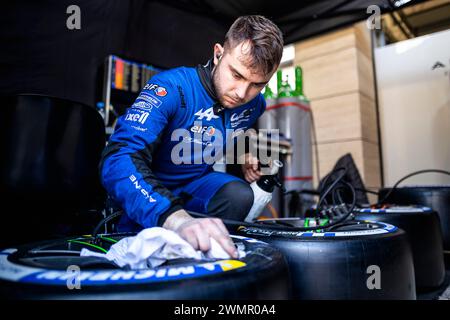 Alpine Endurance Team, mécanicien, mécanicien, portrait lors du Prologue du Championnat du monde d'Endurance FIA 2024, du 24 au 26 février 2024 sur le circuit international de Losail à Lusail, Qatar - photo Thomas Fenetre / DPPI Banque D'Images