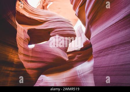 À l'intérieur d'Antelope Canyon situé en Arizona Banque D'Images