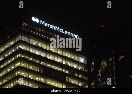 Toronto, ON, Canada - 30 août 2023 : vue au logo de la société MarshMCLennan Banque D'Images