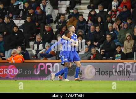 Vitality Stadium, Boscombe, Dorset, Royaume-Uni. 27 février 2024. FA Cup Fifth Round Football, AFC Bournemouth contre Leicester City ; Fatawu de Leicester City célèbre avoir marqué son but pour 0-1 à la 15e minute de temps supplémentaire avec son équipe crédit : action plus Sports/Alamy Live News Banque D'Images