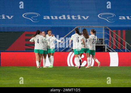 Estoril, Portugal. 27 février 2024. Joueuses portugaises en action lors du match amical féminin de football entre le Portugal et la Corée du Sud à l'Estadio Antonio Coimbra da Mota.score final : Portugal 5:1 Corée du Sud crédit : SOPA images Limited/Alamy Live News Banque D'Images