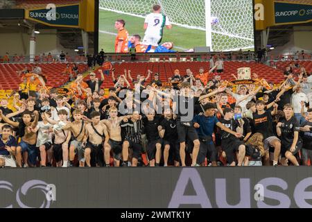 Brisbane, Australie. 23 février 2024. Les fans de Brisbane après le match d'Isuzu Ute A League entre Brisbane Roar et Western United FC Banque D'Images