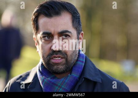 Photo du premier ministre écossais, Humza Yousaf, datée du 26/02/24, au Lord Roberts Monument à Kelvingrove Park, Glasgow. Le premier ministre a exhorté le Trésor à s'attaquer à la pauvreté des enfants dans le prochain budget de printemps. Date d'émission : mercredi 28 février 2024. Banque D'Images