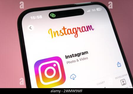 Nanning, Chine - 26 février 2024. Application Instagram sur un smartphone. Instagram est un service de réseautage social de partage de photos et de vidéos appartenant à Meta Platform Banque D'Images