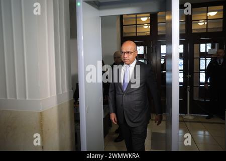 Ostrava, République tchèque. 28 février 2024. Le propriétaire du Liberty Steel Group, l’homme d’affaires britannique Sanjeev Gupta, arrive au tribunal régional d’Ostrava pour discuter de la levée possible du moratoire et du plan de restructuration du fabricant d’acier Liberty Ostrava, Ostrava, le 28 février 2024. Crédit : Petr Sznapka/CTK photo/Alamy Live News Banque D'Images