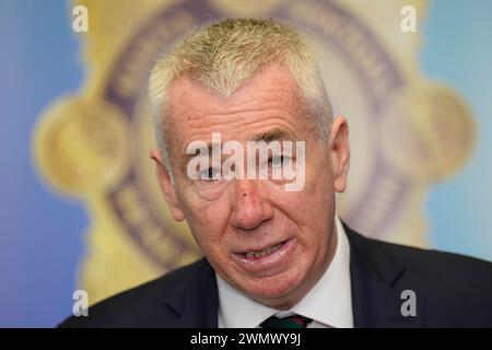 Jon Boutcher, le chef de police du PSNI, prend la parole lors de la conférence de police transfrontalière de 2024 sur le crime organisé et grave au Farnham Estate, Cavan, dans le comté de Cavan. Date de la photo : mercredi 28 février 2024. Banque D'Images