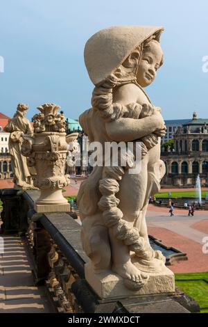 Sculptures dans le Zwinger, parc, complexe de parc, architecture, attraction, célèbre, historique, histoire, architecture, bâtiment, UNESCO, Patrimoine mondial Banque D'Images