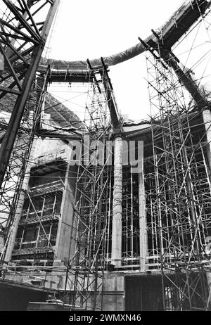 Chantier de construction du bâtiment du Reichstag en janvier 1997 à l'intérieur, Platz der Republik, Berlin, Allemagne Banque D'Images