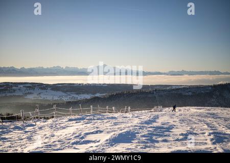 France, Doubs, Rochejean, chaîne du Jura, crête du Mont d'Or, vue sur le Mont Blanc Banque D'Images