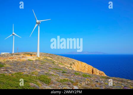 Grèce, îles du Dodécanèse, île de Sifnos, éoliennes Banque D'Images