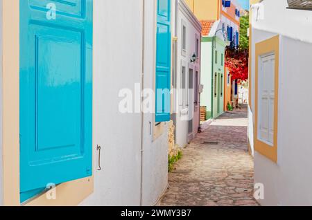 Grèce, Îles du Dodécanèse, Île de Halki, Rue de la vieille ville du village Emporio Banque D'Images