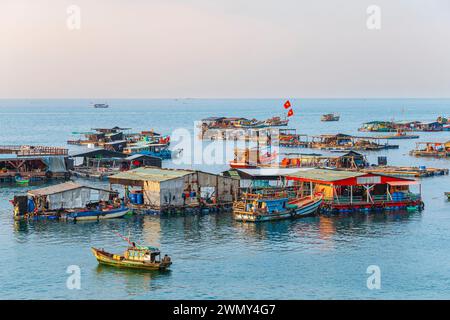Vietnam, province de Kien Giang, île Hon son (ou Lai son), port de Bai Gieng Banque D'Images