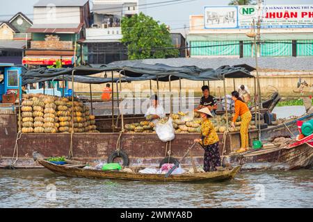 Vietnam, Delta du Mékong, district de Cai rang, marché flottant de Cai rang sur la rivière Can Tho Banque D'Images