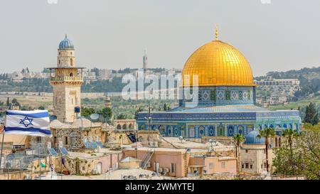 Jérusalem, Israël - Une vue de la tour El-Ghawanima et du dôme du Rocher sur le Mont du Temple, Jérusalem, Israël. Banque D'Images