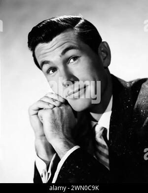 Johnny Carson. Portrait de l'animateur américain, comédien et écrivain John William Carson (1925-2005), photo publicitaire, 1957 Banque D'Images