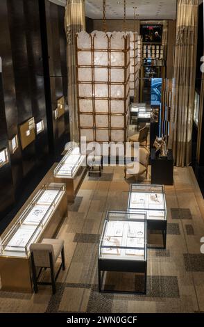 Le magasin phare de haute joaillerie Chanel est situé au 730 Fifth Avenue à New York City, USA 2024 Banque D'Images