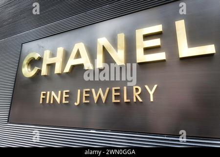 Le magasin phare de haute joaillerie Chanel est situé au 730 Fifth Avenue à New York City, USA 2024 Banque D'Images