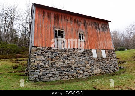 Ancienne ferme abandonnée, Hareid, Norvège Banque D'Images