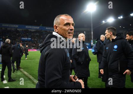 Reggio Emilia, Italie. 28 février 2024. Foto Massimo Paolone/LaPresse 28 Febbraio 2024 - Reggio Emilia, Italia - sport, calcio - Sassuolo vs Napoli - Campionato Italiano di calcio Serie A TIM 2023/2024 - Stadio Mapei Citt&#xe0 ; del Tricolore. Nella foto : Francesco Calzona (SSC Napoli) esulta per la vittoria 28 février 2024 Reggio Emilia, Italie - sport, calcio - Sassuolo vs Napoli - Championnat italien de football de Serie A 2023/2024 - stade Mapei. Sur la photo : Francesco Calzona (SSC Napoli) célèbre pour la victoire crédit : LaPresse/Alamy Live News Banque D'Images