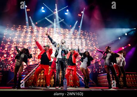 ROTTERDAM - Jason Derulo lors d'un concert à Ahoy. En raison du grand intérêt, le spectacle de la chanteuse américaine a été déplacé de la RTM Stage à Rotterdam Ahoy à la plus grande salle Arena. ANP MARCO DE SWART pays-bas Out - belgique Out Banque D'Images