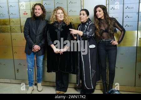 Estrella Morente, Aurora Carbonell Solea et Kiki lors de la cérémonie de léguation du Fonds commémoratif Enrique Morente à l'Institut Cervantes, le 10 février Banque D'Images